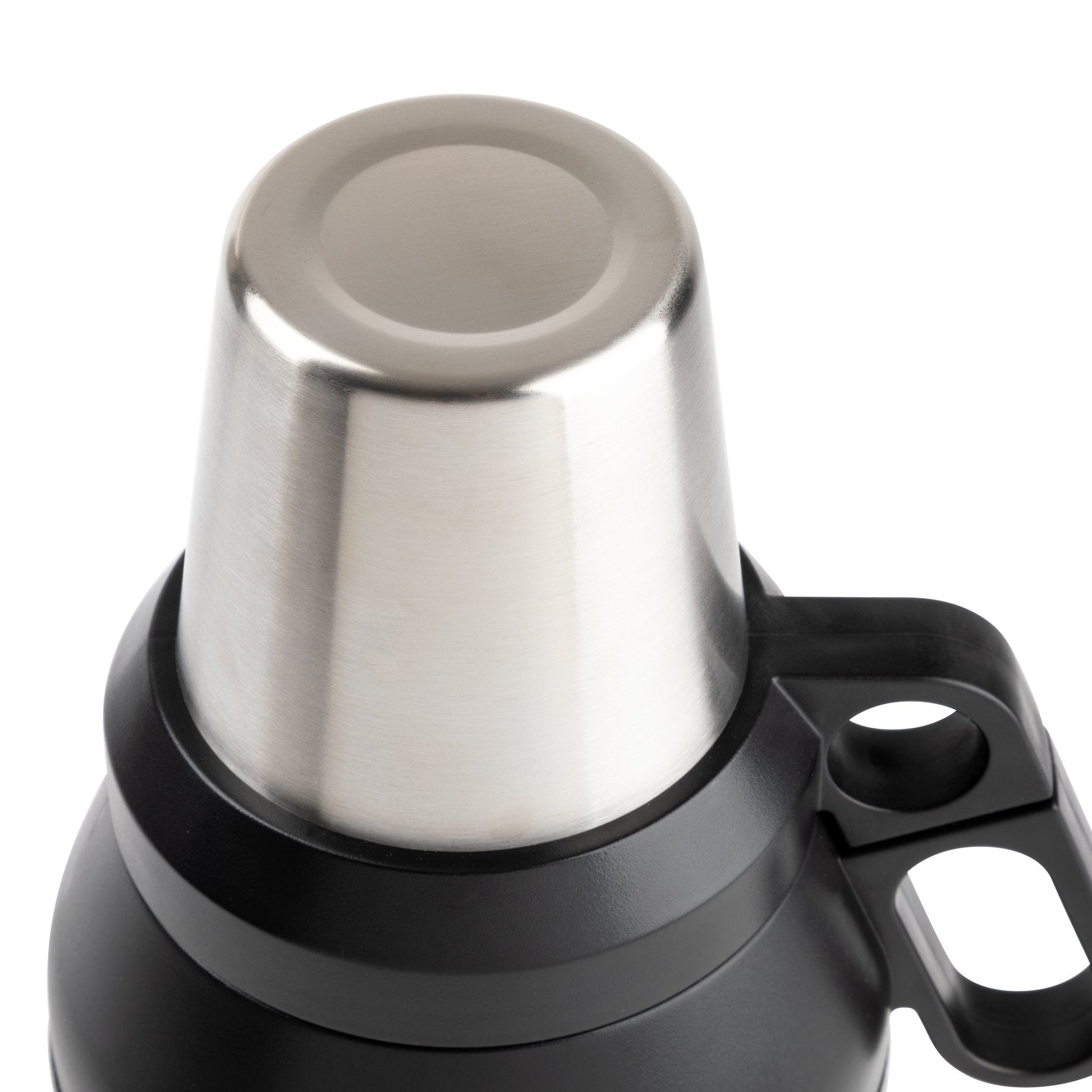 64-oz-stack-growler-p0 32701-WEB_04_0076d48d-5559-4d08-910c-361263018e65.jpg